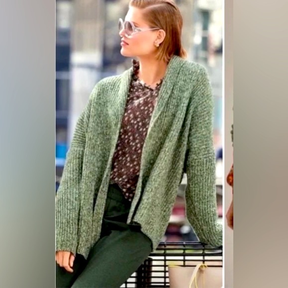CABI The Travel Cardigan Size Small - Picture 1 of 10